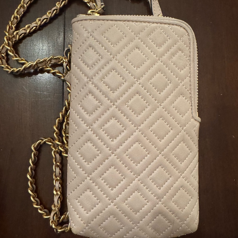 Tory Burch Cream Quilted Crossbody Bag with Gold Chain, phone case holder